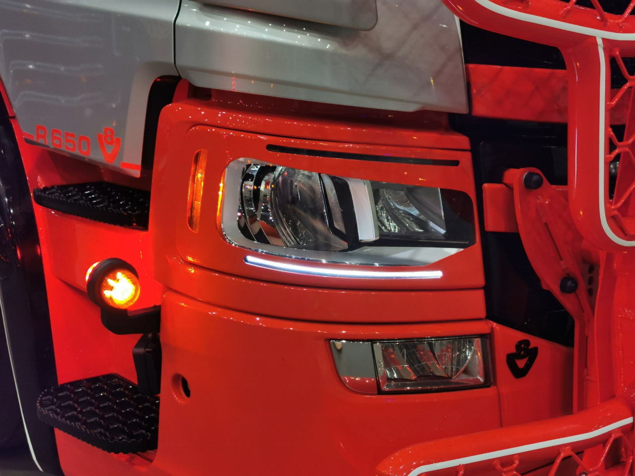 Scania Scheinwerferblenden Solarguard